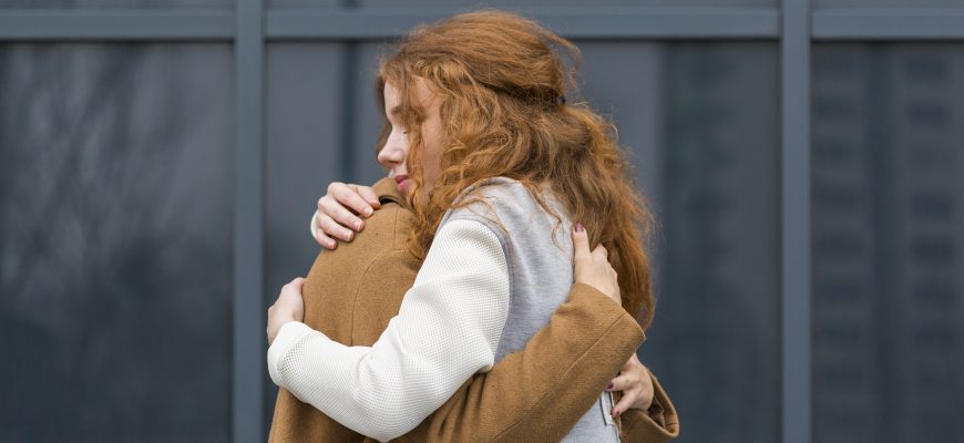 достоинства и недостатки эмпатии, что значит эмпатичный человек, плюсы и минусы эмпатии, эмпатия простыми словами, повышение уровня эмпатии, понижение уровня эмпатии